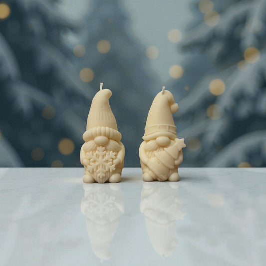 Lot de 2 Bougies Gnomes de Noël – Senteur Pomme d’Amour ✨